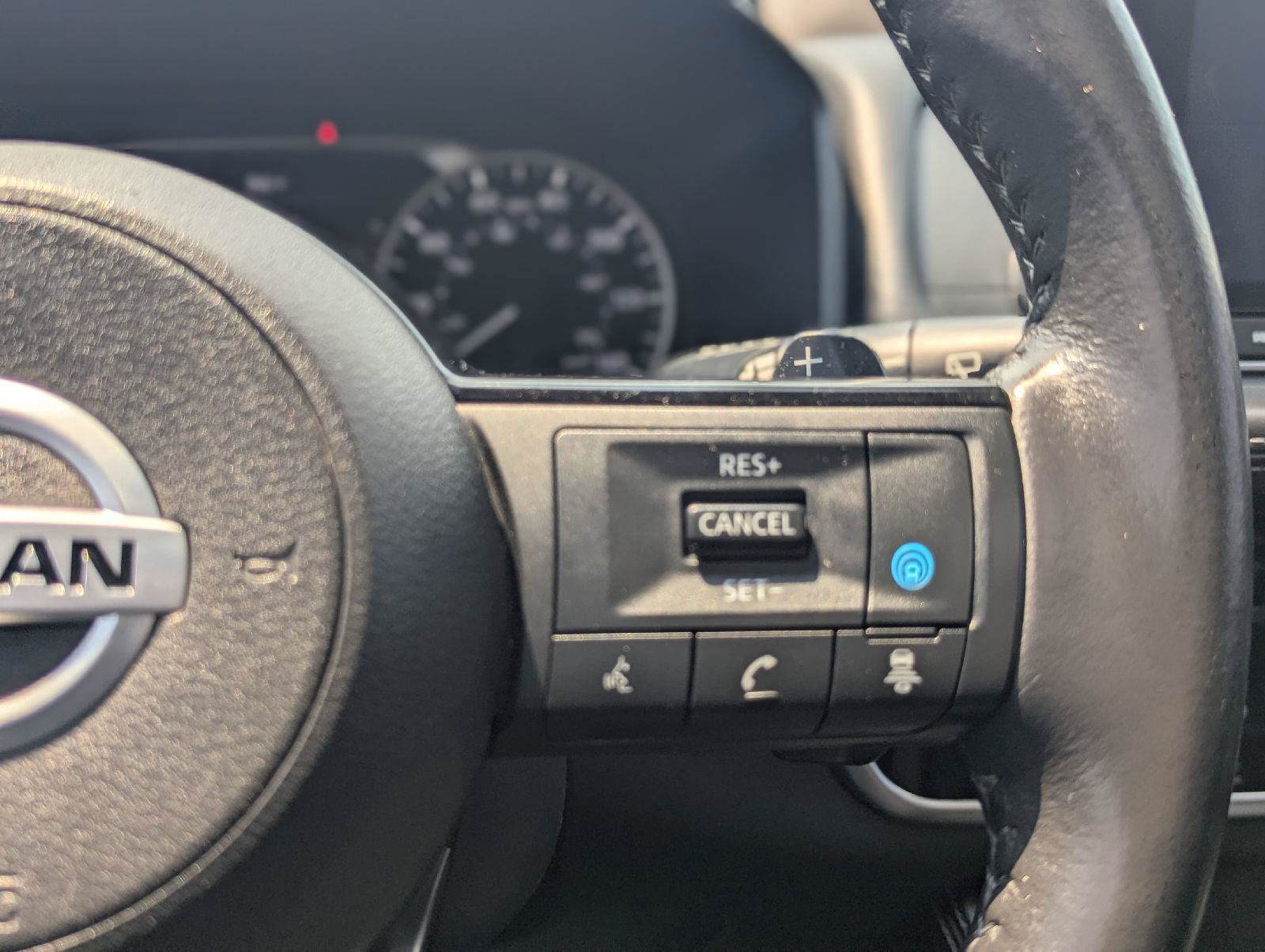 Used 2021 Nissan Rogue SL AWD/4WD image 23
