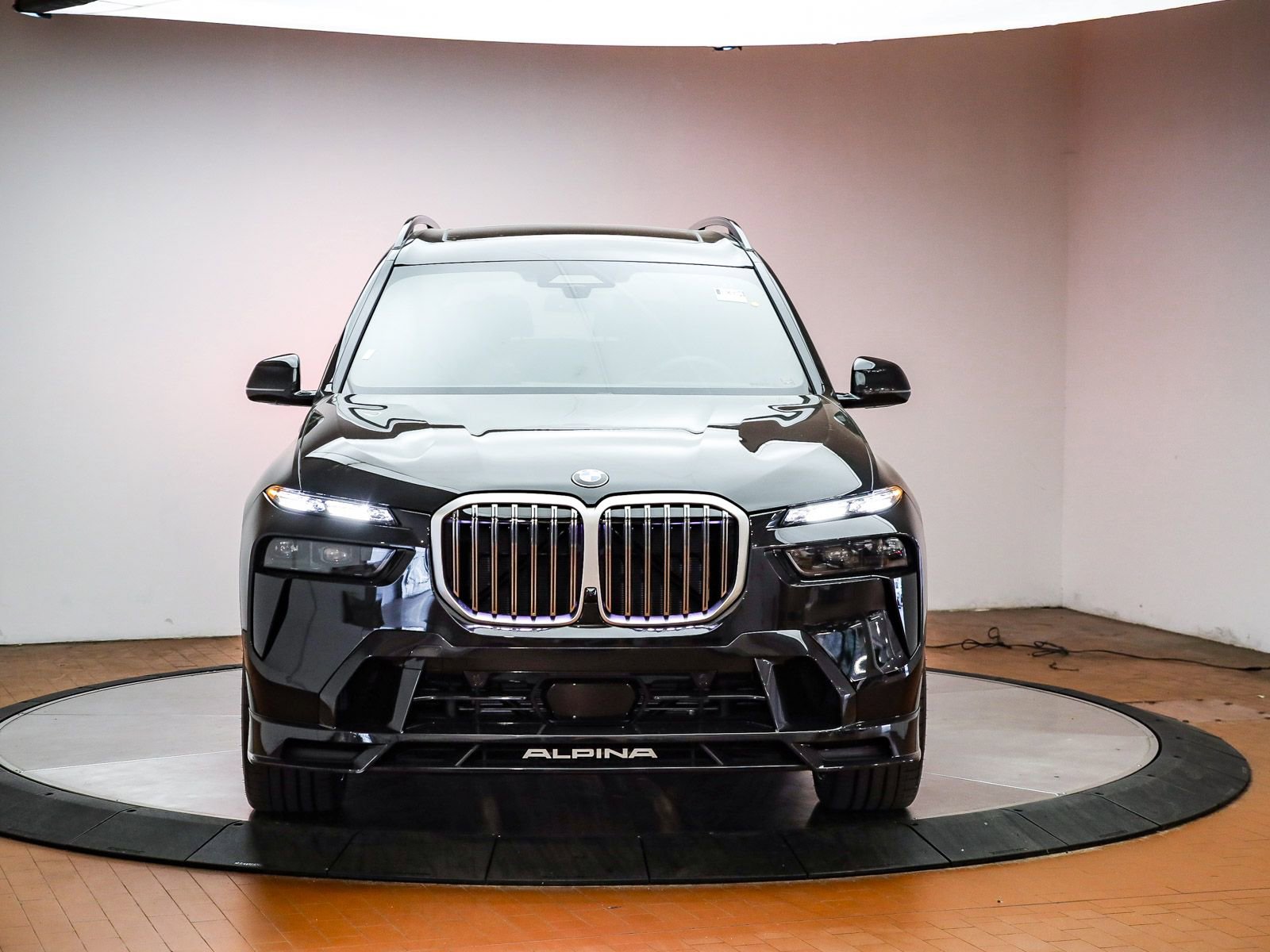 New 2026 BMW ALPINA XB7 image 7