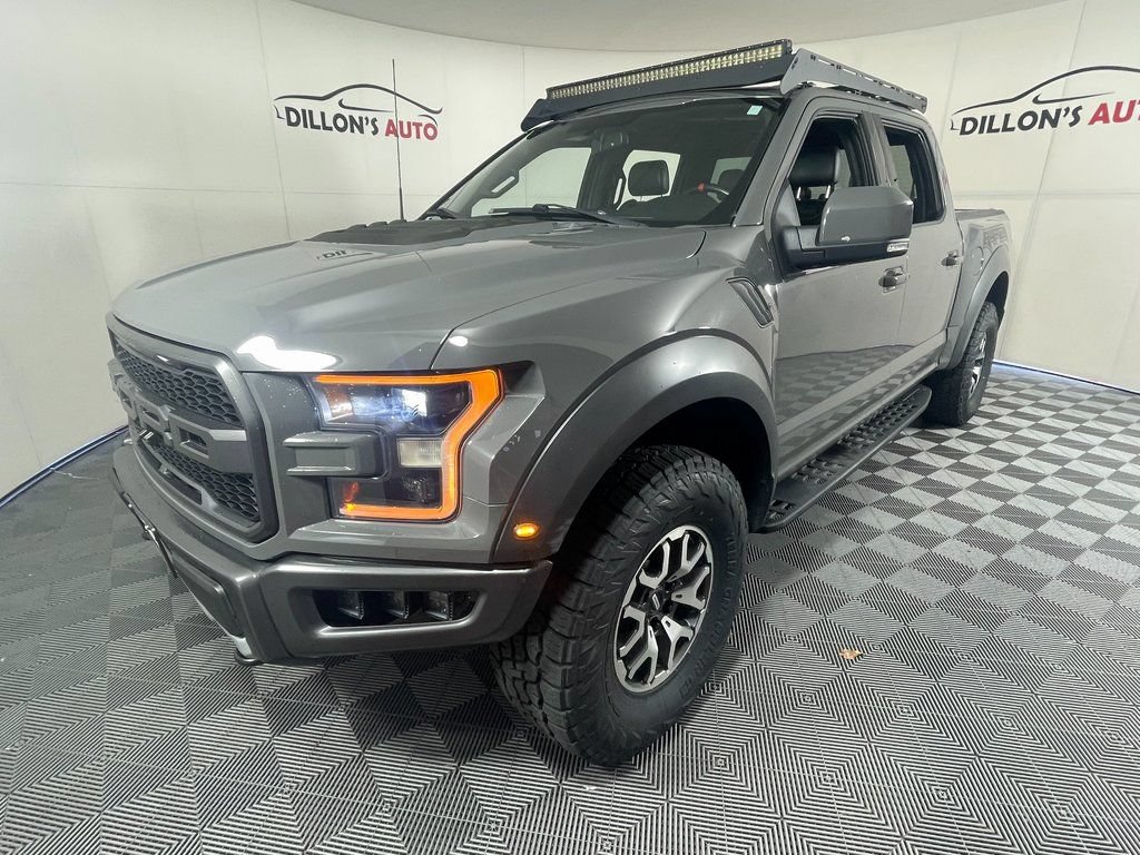 Used 2018 Ford F150 Raptor w/ Equipment Group 802A Luxury AWD/4WD image 2