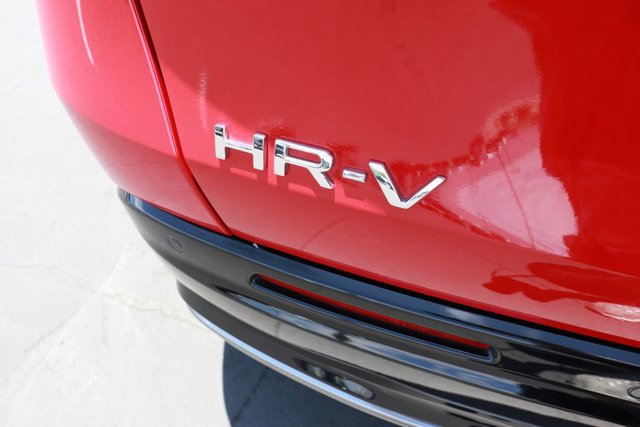 Certified 2024 Honda HR-V EX-L image 6