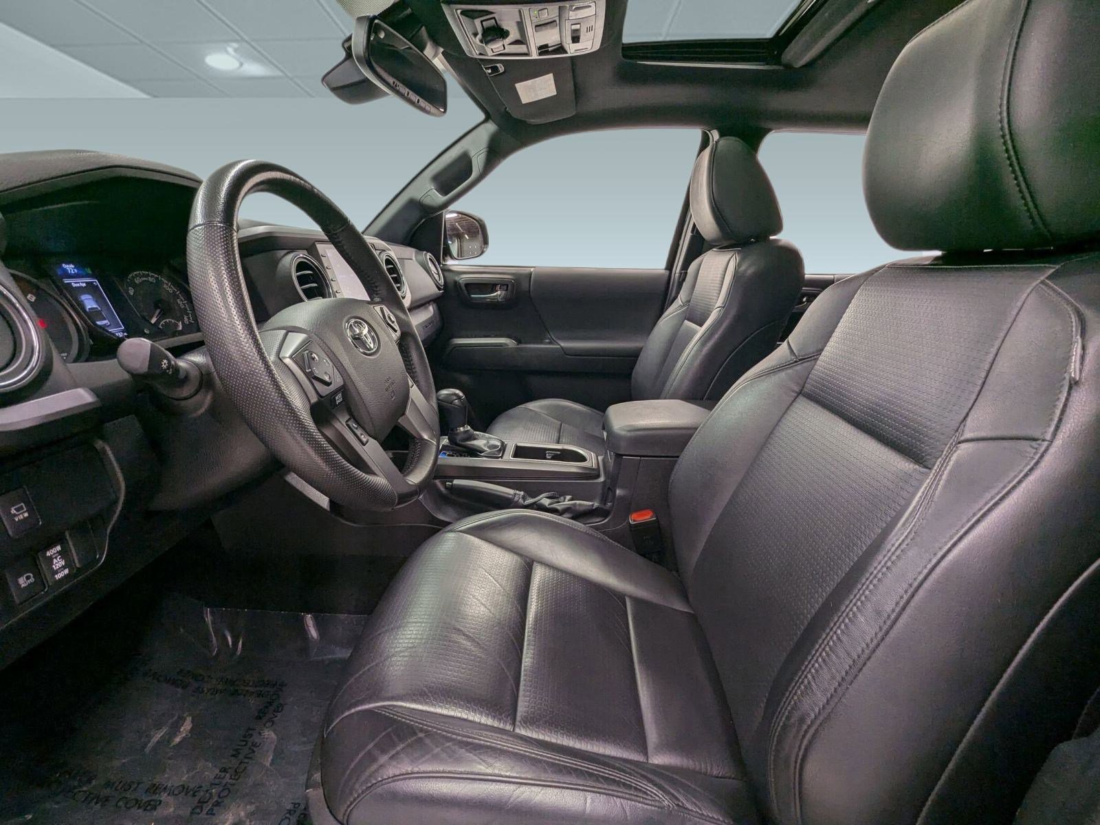 Used 2023 Toyota Tacoma TRD Off-Road image 4