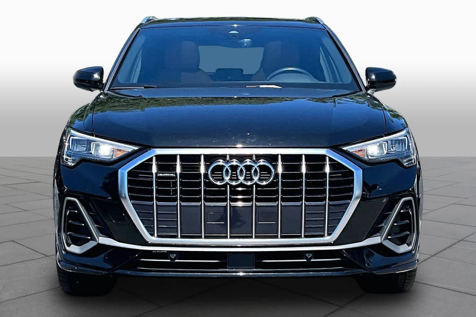 Used 2021 Audi Q3 2.0T Premium w/ Convenience Package AWD/4WD image 4