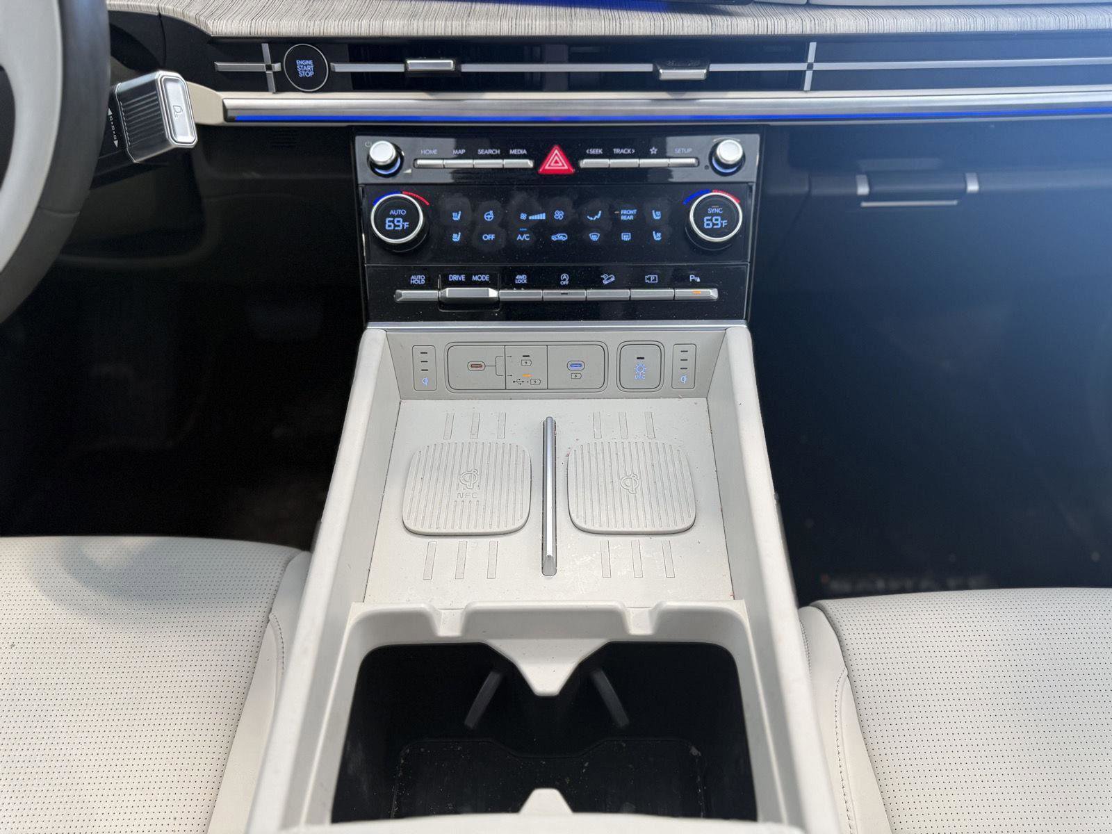 Used 2025 Hyundai Santa Fe Calligraphy AWD/4WD image 47