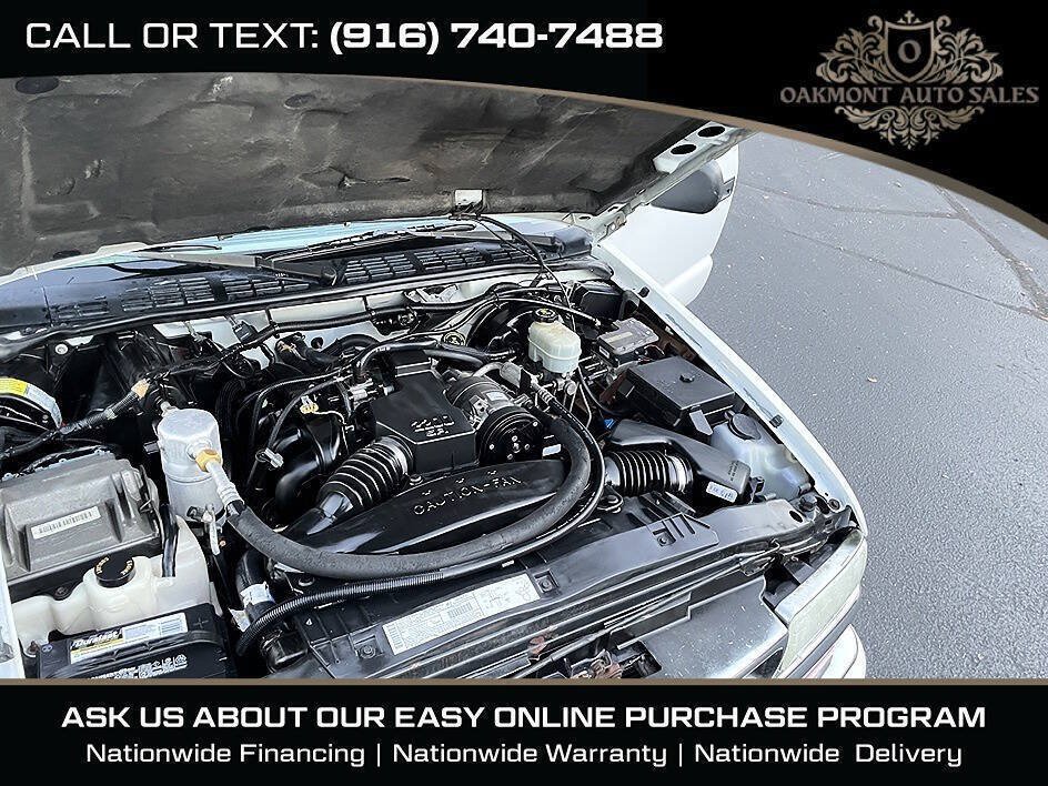 Used 2001 Chevrolet S10 Pickup 2WD Regular Cab w/ Comfort Convenience Pkg image 15