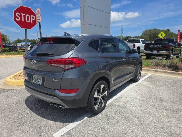 Used 2018 Hyundai Tucson Sport w/ Cargo Package FWD image 4