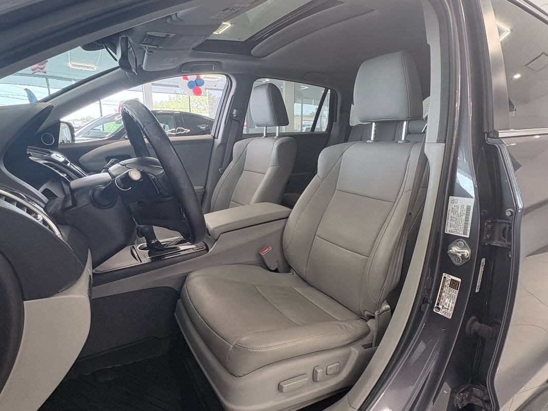Used 2018 Acura RDX AWD w/ Advance Package image 21