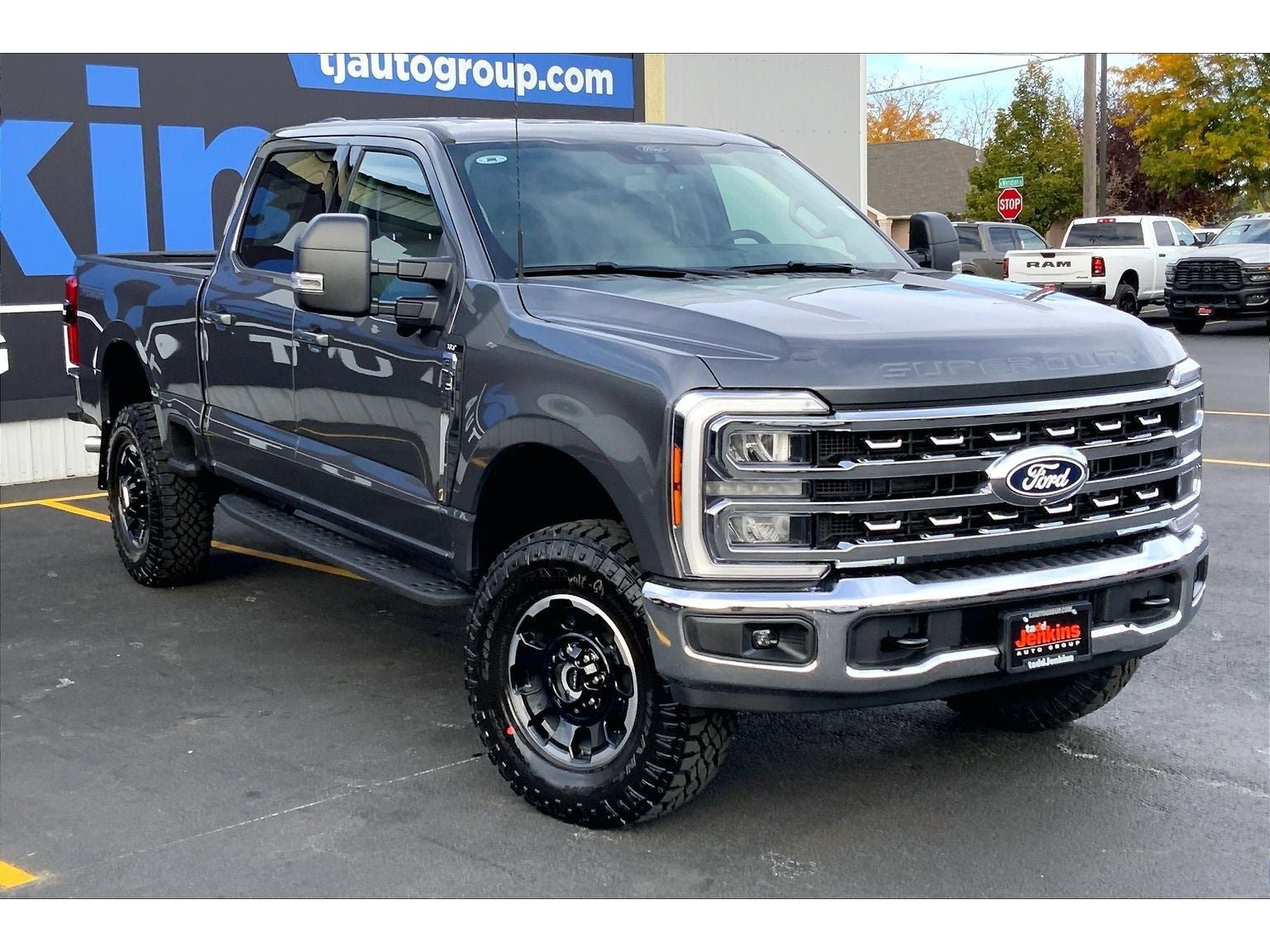 New 2027 Ford F350 XLT w/ XLT Premium Package AWD/4WD image 17