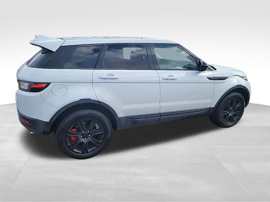Used 2017 Land Rover Range Rover Evoque SE Premium image 17