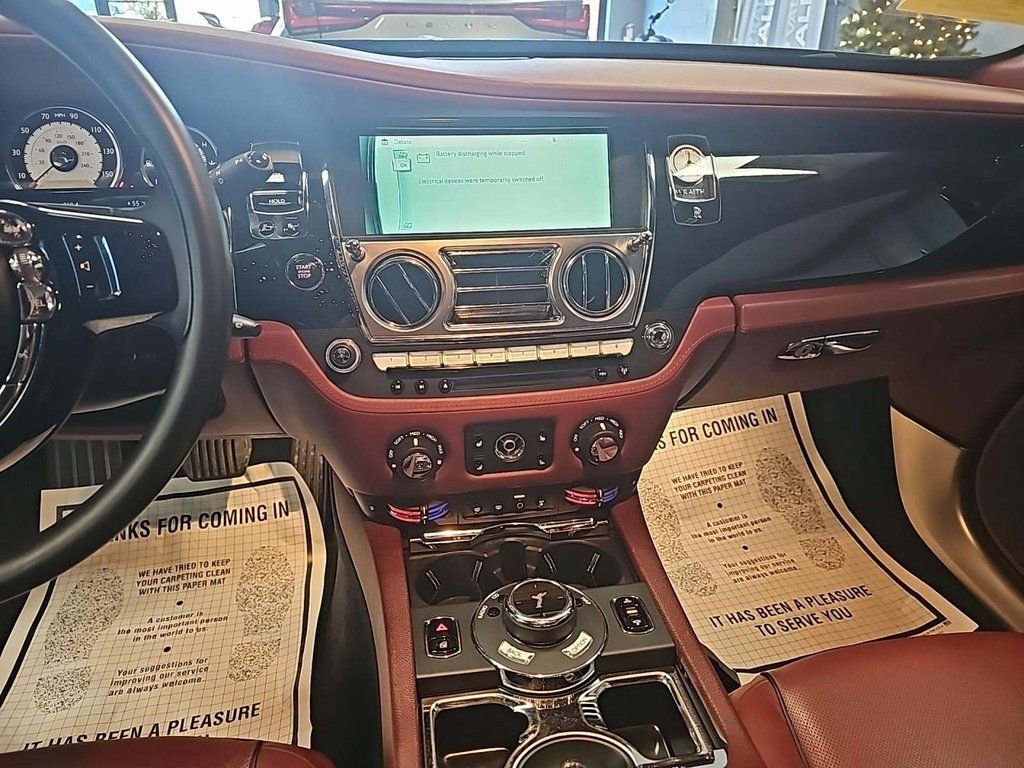 Used 2015 Rolls-Royce Wraith image 6