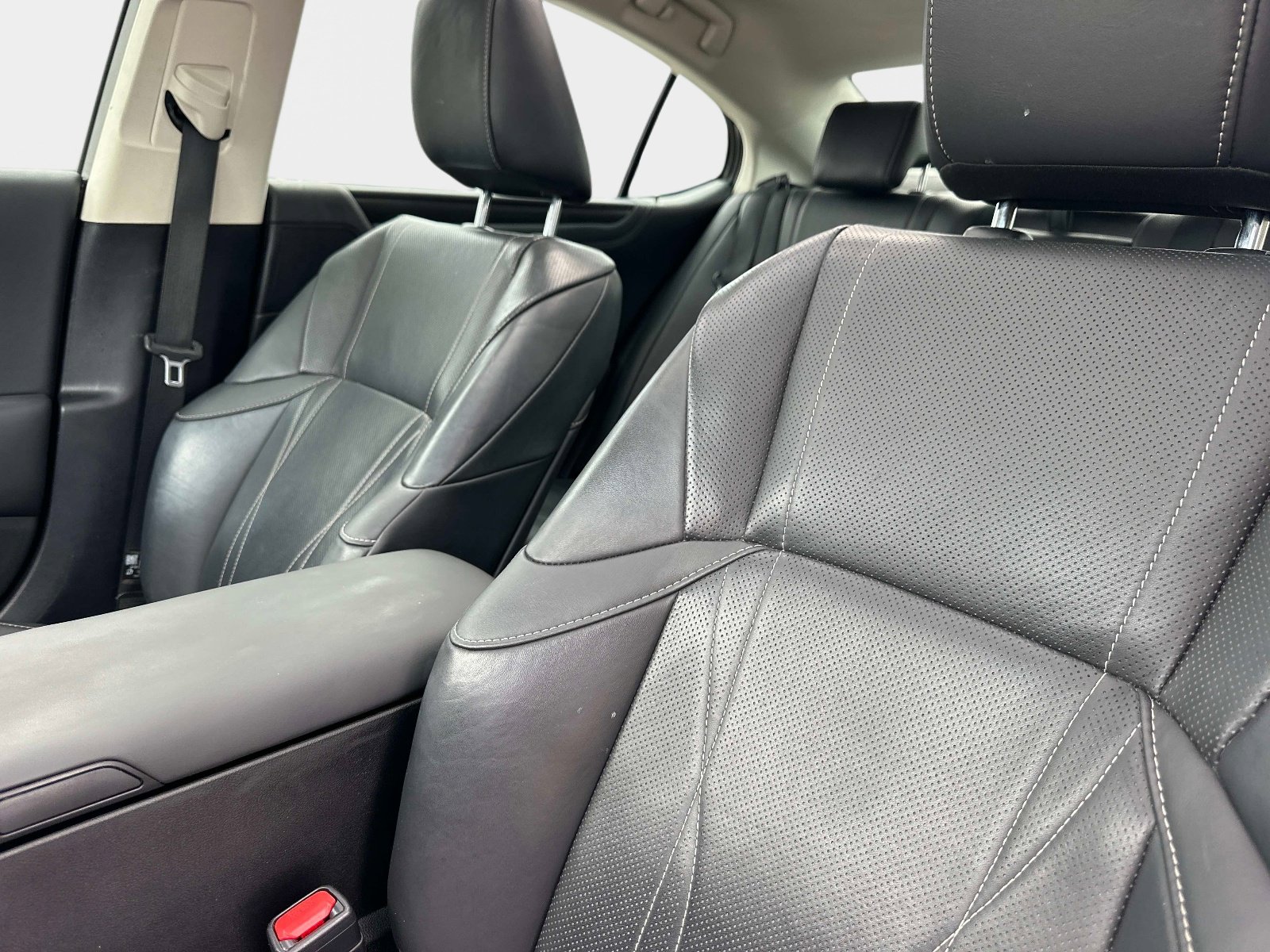 Used 2024 Lexus ES 350 w/ Technology Package image 20