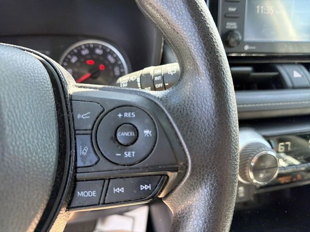 Used 2021 Toyota RAV4 XLE AWD/4WD image 20