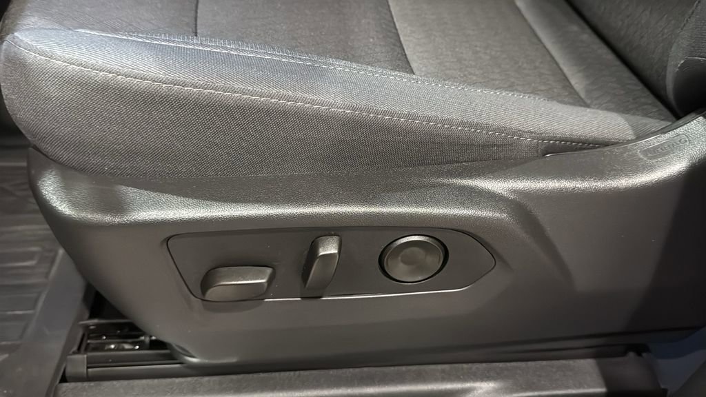 Used 2026 GMC Sierra 3500 SLE w/ SLE Value Package image 24