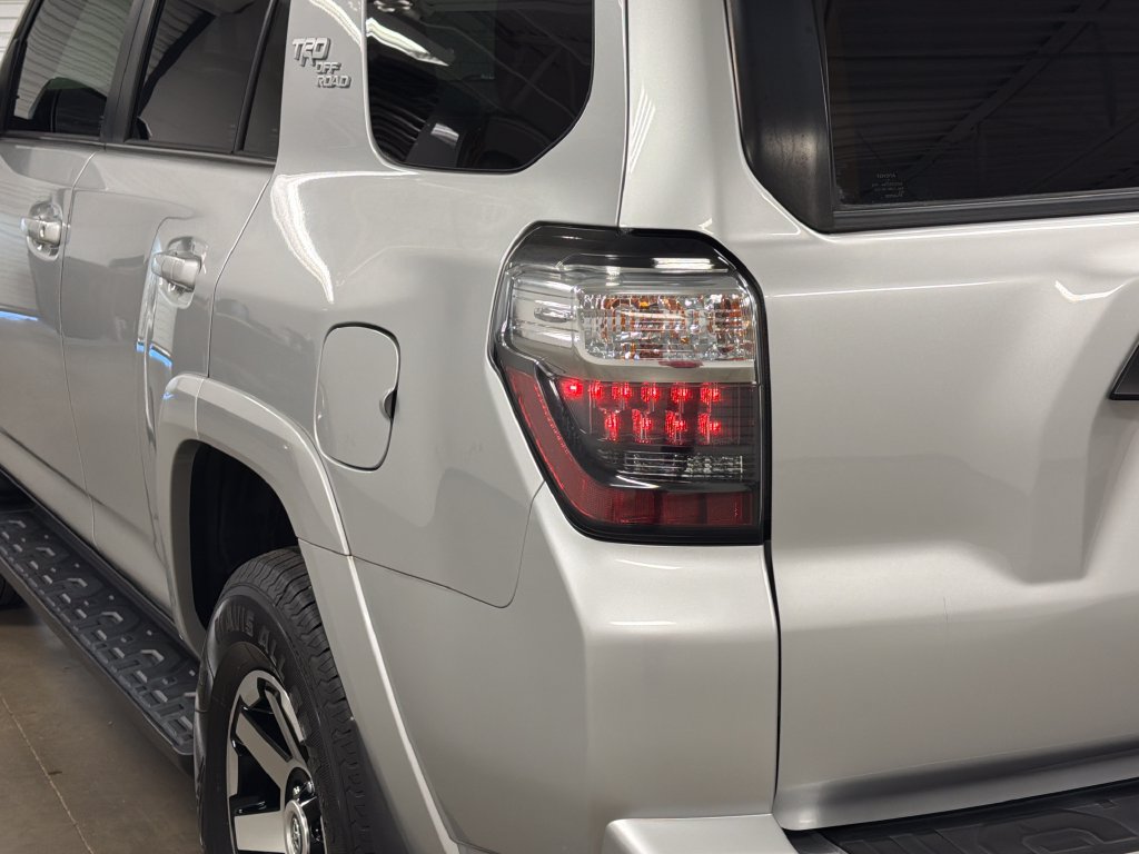 Used 2023 Toyota 4Runner TRD Off-Road AWD/4WD image 15