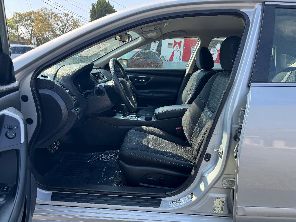 Used 2017 Nissan Altima 2.5 S w/ Power Driver Seat Package FWD image 7