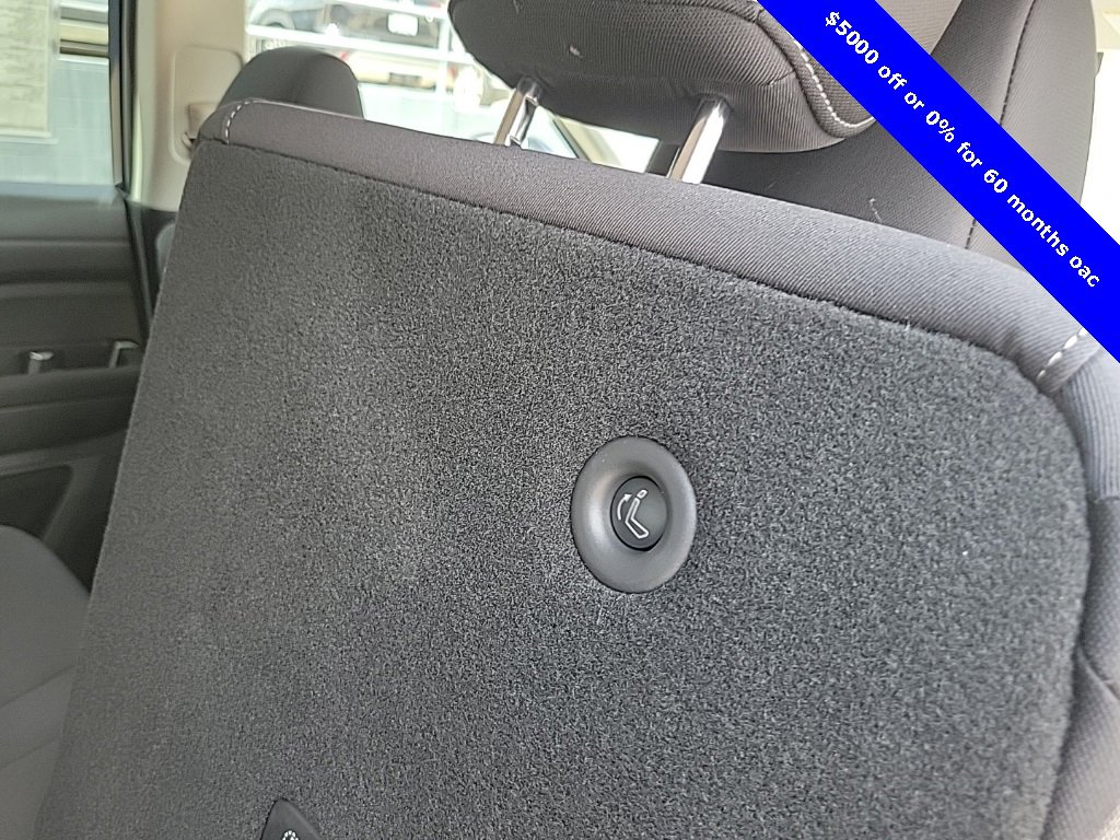 New 2025 Nissan Pathfinder SV w/ Black Appearance Package image 40