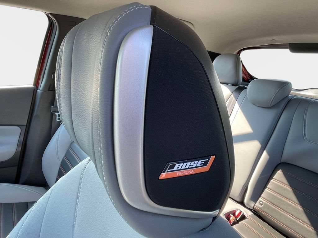 Used 2023 Nissan Kicks SR w/ SR Premium Package FWD image 17