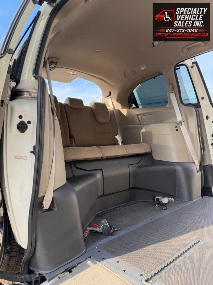 Used 2015 Honda Odyssey EX image 21