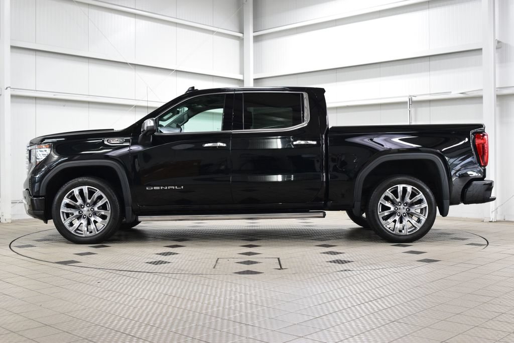 Used 2024 GMC Sierra 1500 Denali AWD/4WD image 4