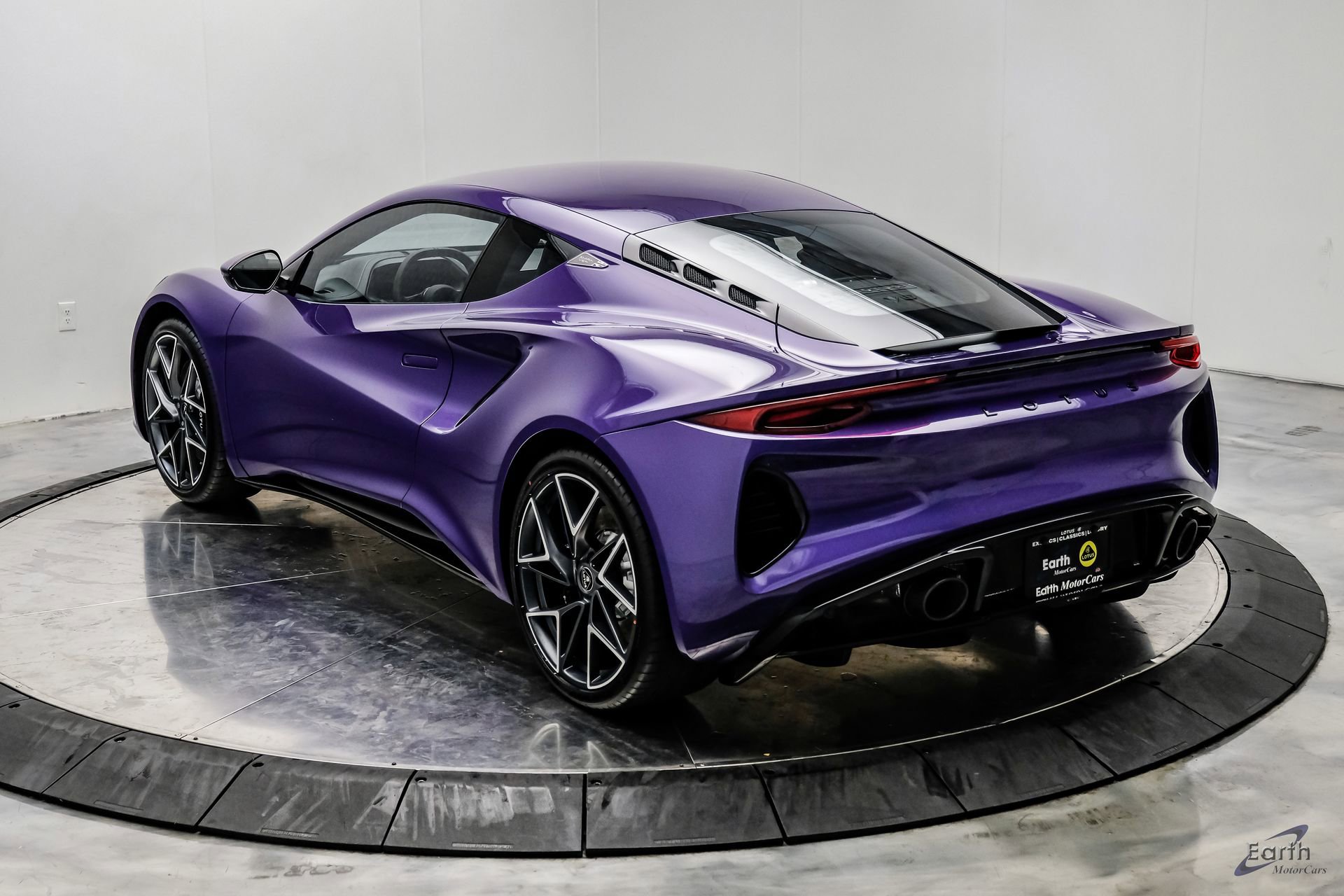 New 2026 Lotus Emira V6 SE RWD image 14