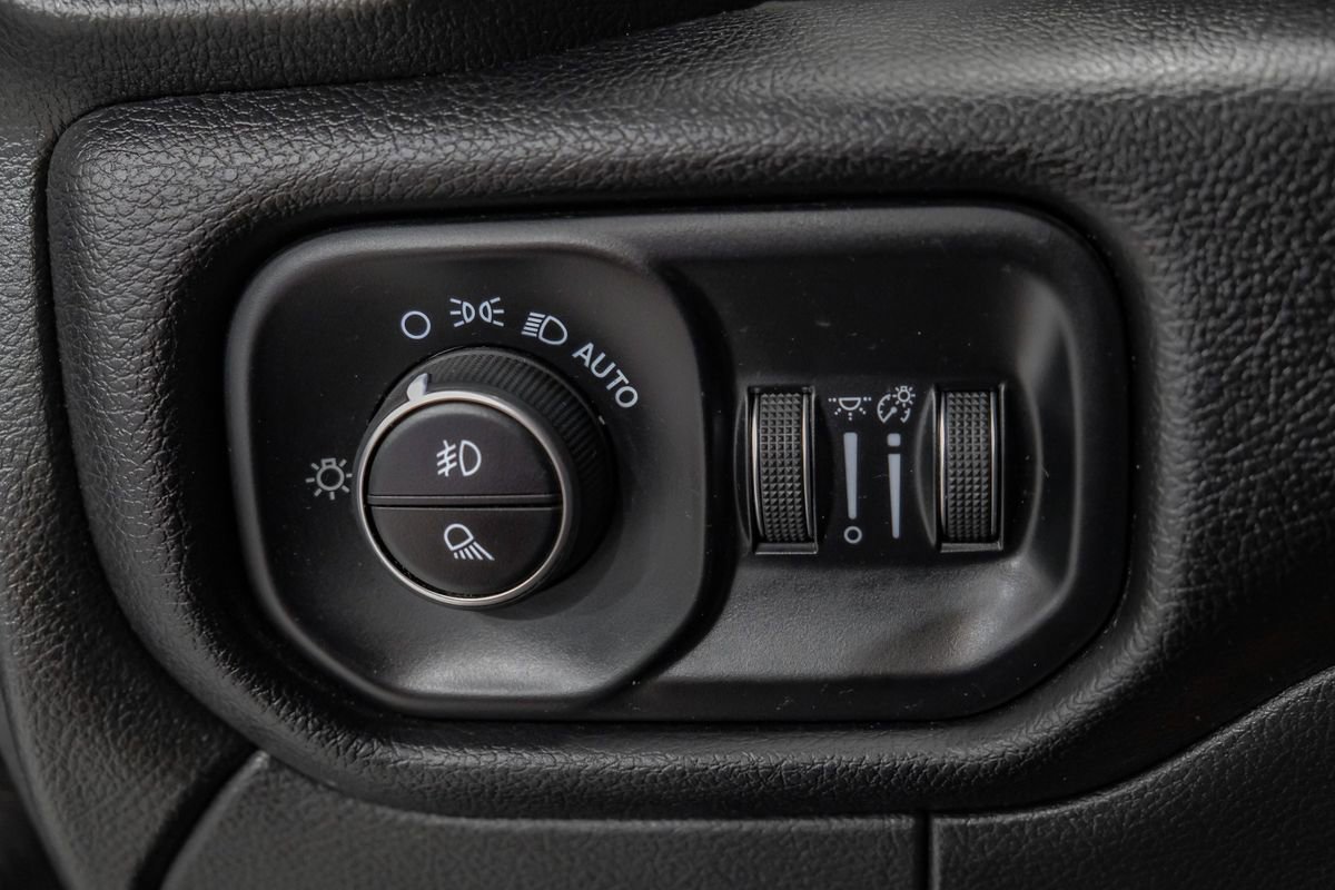 Used 2024 RAM 3500 Laramie w/ Night Edition image 30