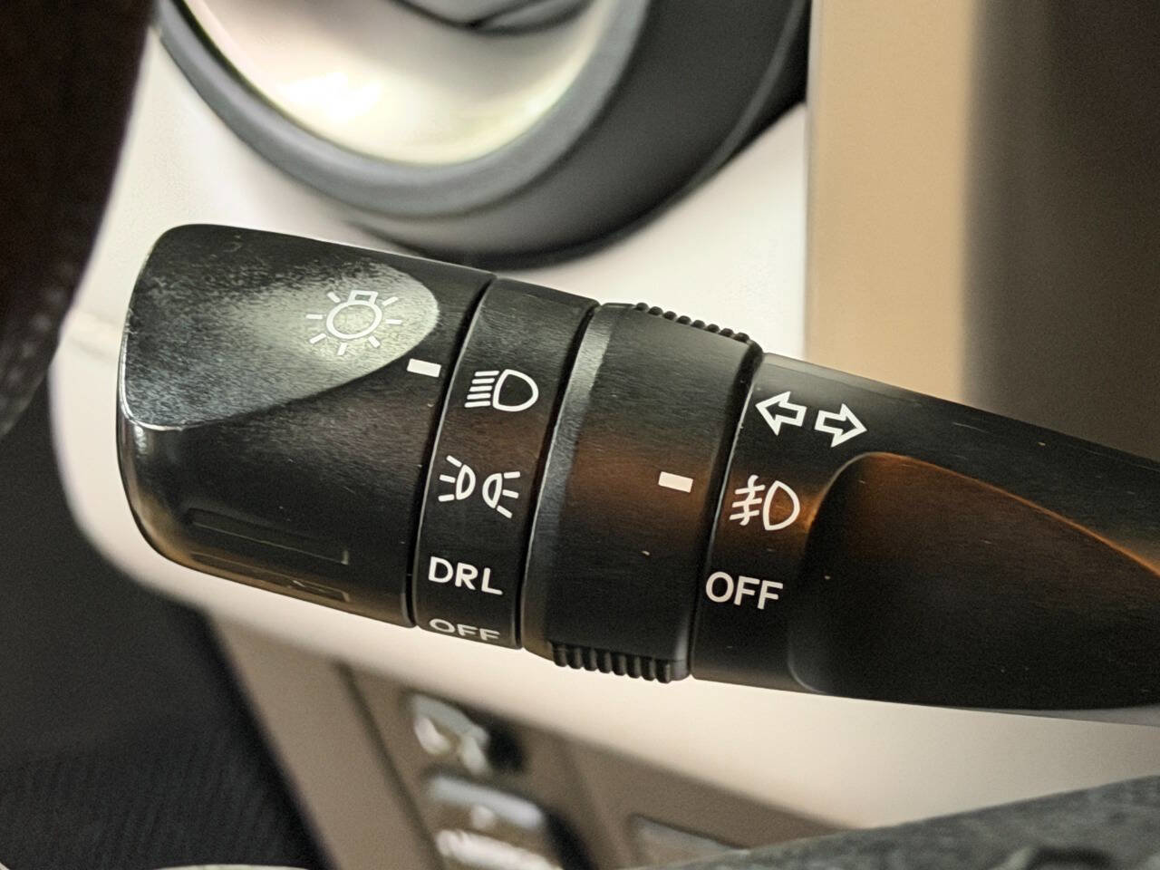 Used 2013 Toyota RAV4 XLE image 35