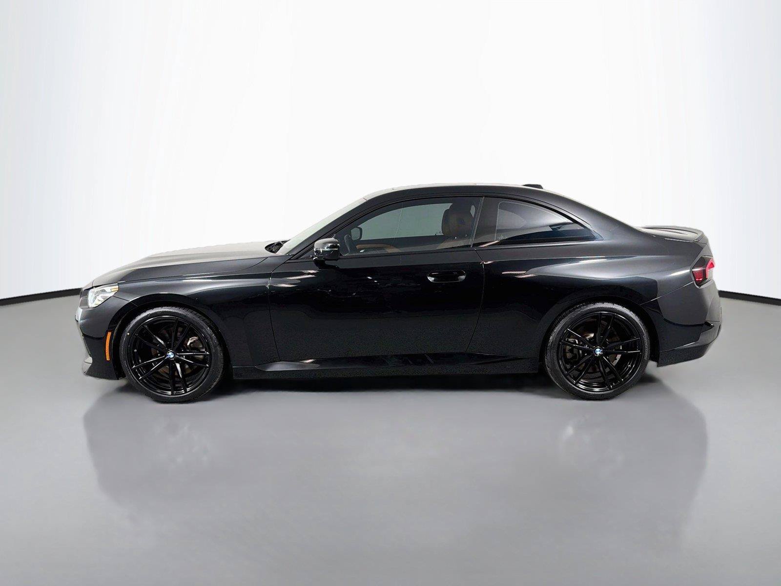 Used 2023 BMW 230i Coupe w/ M Sport Package RWD image 8
