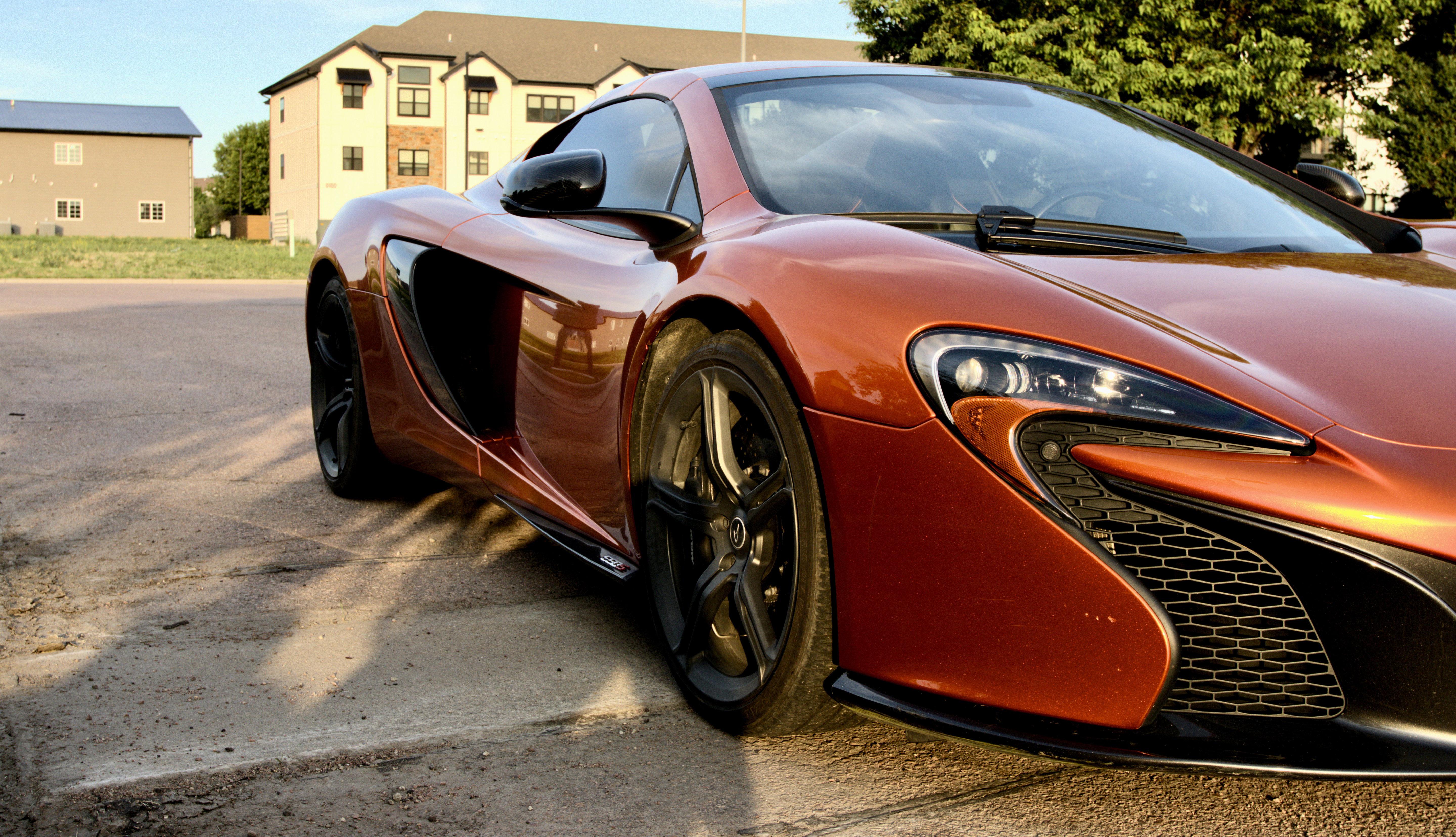 Used 2015 McLaren 650S Spider RWD image 4