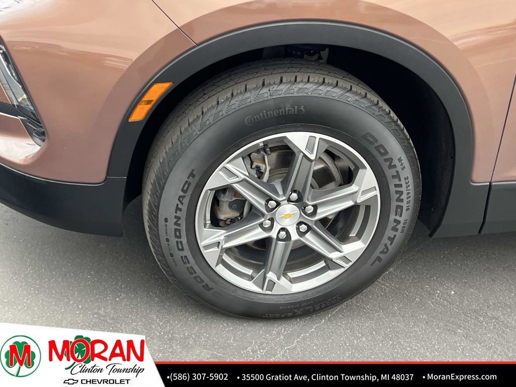 Certified 2024 Chevrolet Blazer LT FWD image 9