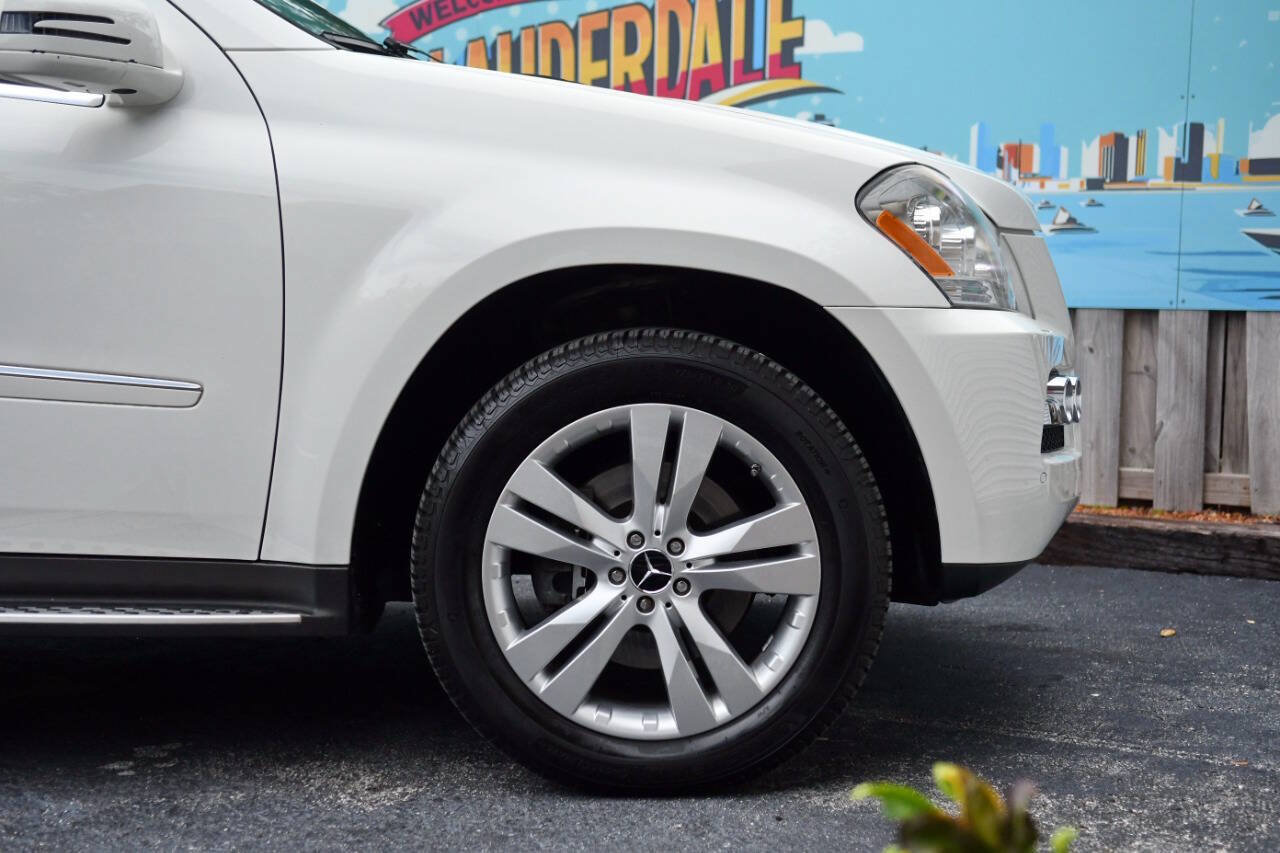 Used 2011 Mercedes-Benz GL 450 4MATIC image 34