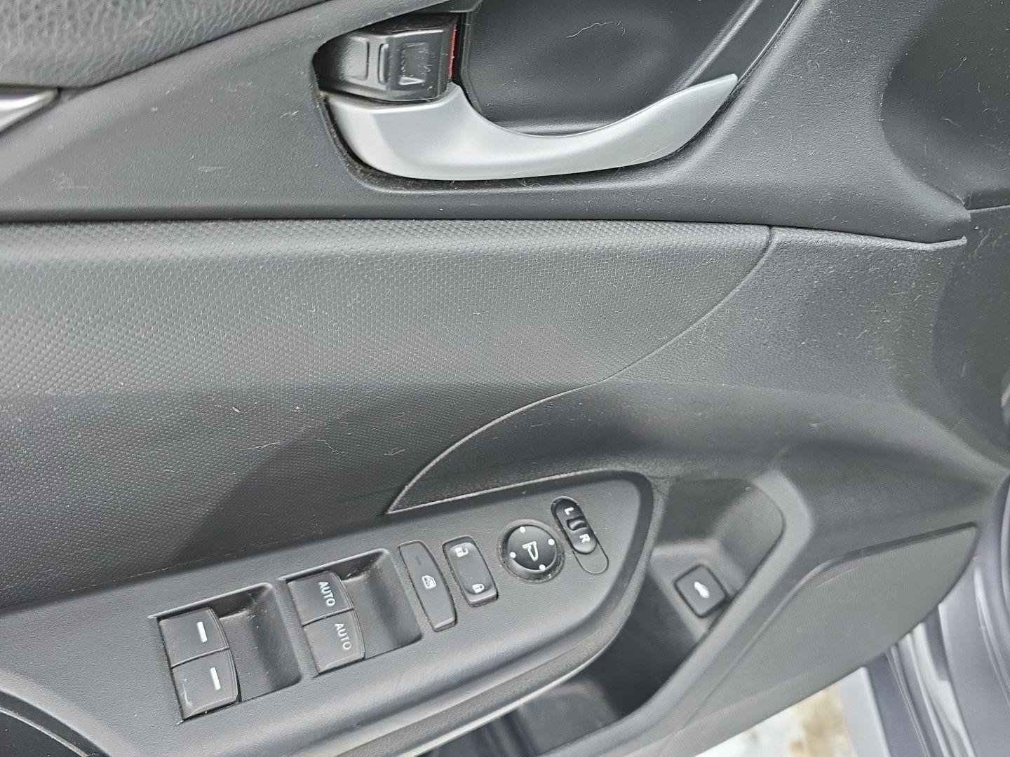 Used 2019 Honda Civic Sport image 10