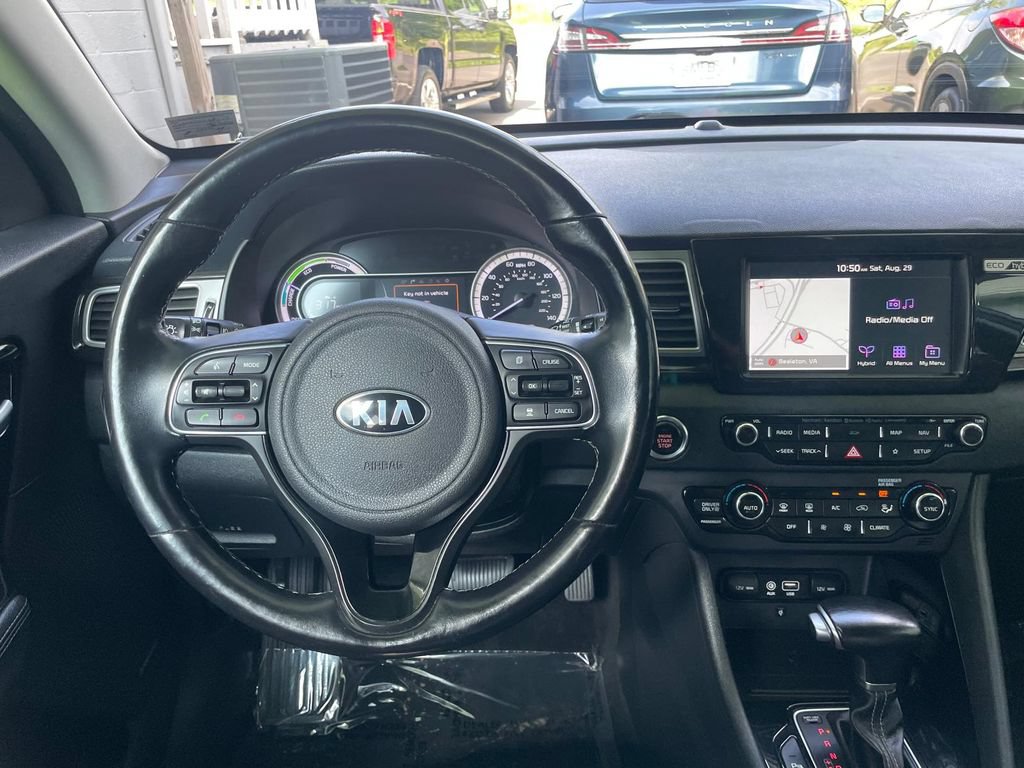 Used 2019 Kia Niro Touring FWD image 26