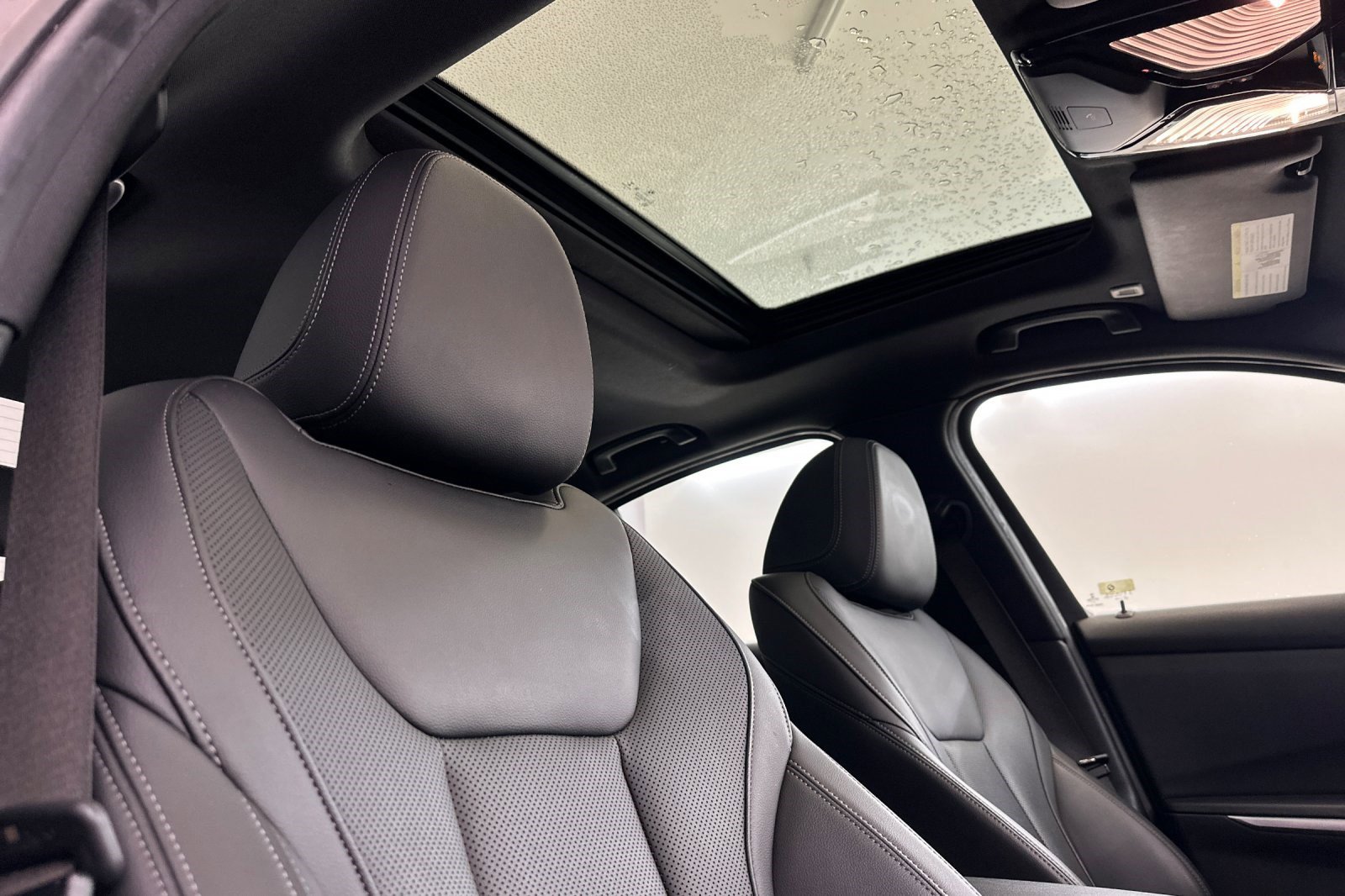 Used 2022 BMW 330i Sedan w/ Driving Assistance Package image 25