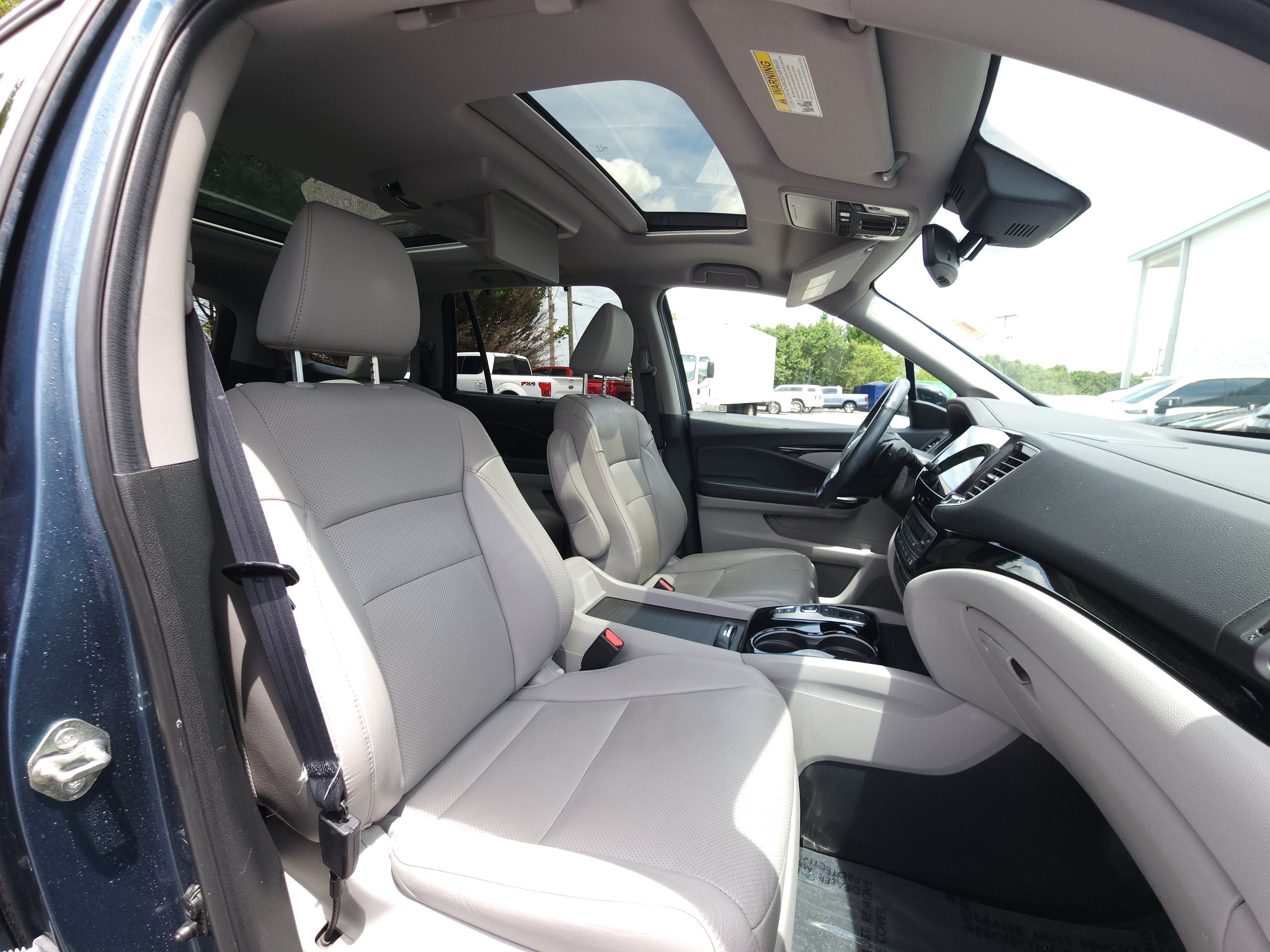 Used 2020 Honda Pilot Elite image 14