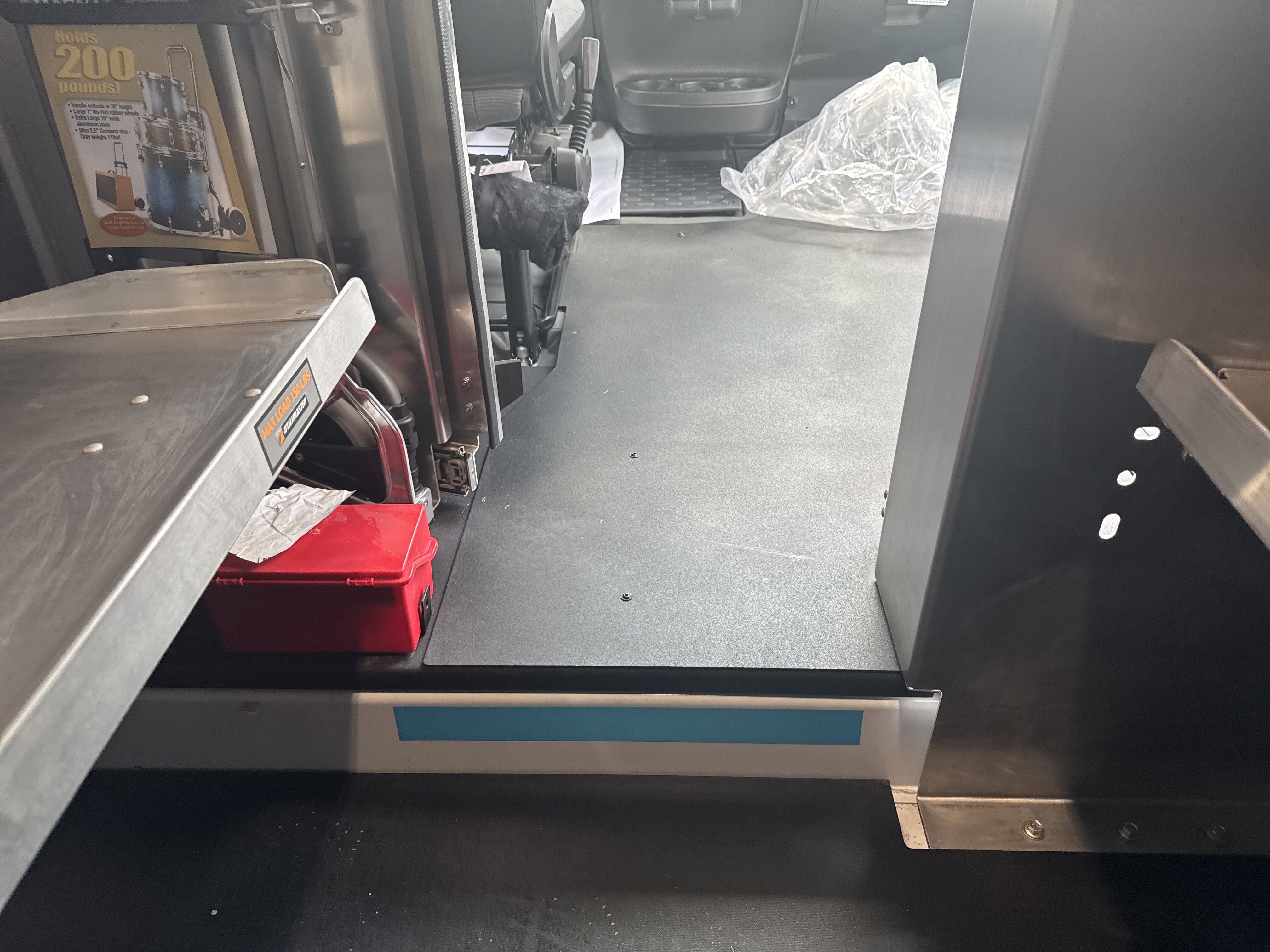 Used 2024 RAM ProMaster 3500 w/ Delivery Van Package image 15