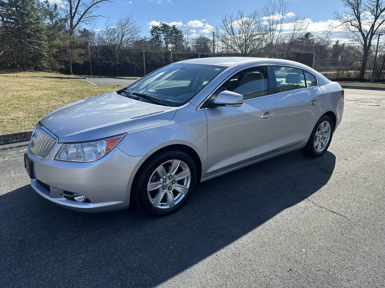 Used 2011 Buick LaCrosse CXL image 4