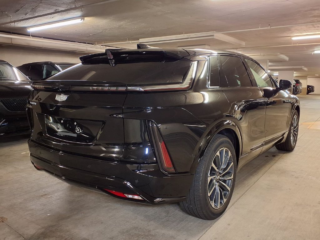 New 2027 Cadillac Lyriq Premium Sport RWD image 8