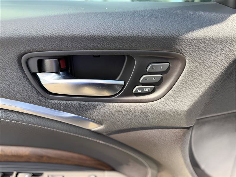 Used 2020 Acura MDX w/ Technology Package FWD image 21
