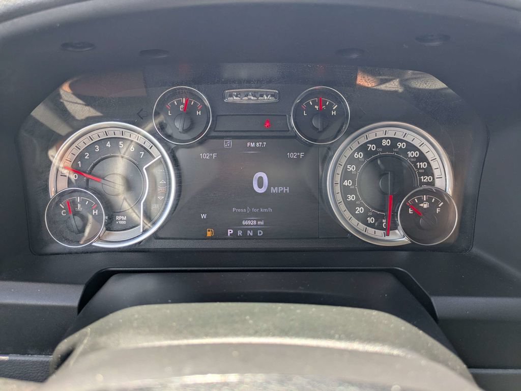Used 2019 RAM 1500 Classic SLT w/ Luxury Group AWD/4WD image 28