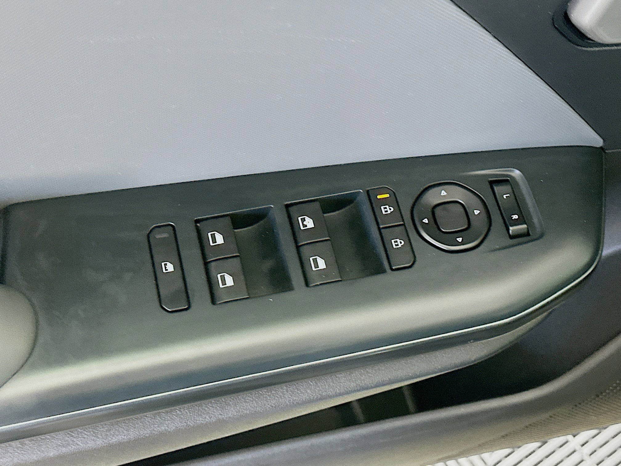 Used 2025 Kia K4 LXS image 15