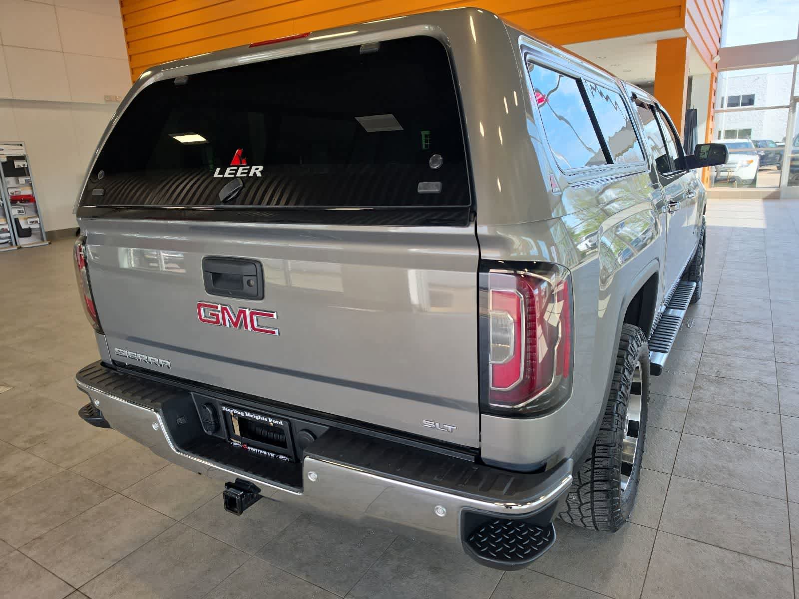 Used 2017 GMC Sierra 1500 SLT w/ SLT Premium Package AWD/4WD image 8