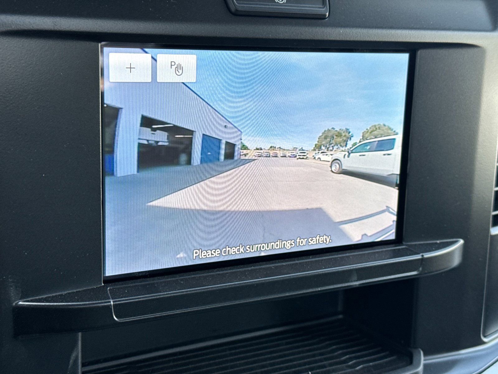 New 2025 Ford F550 4x4 Regular Cab Super Duty image 18