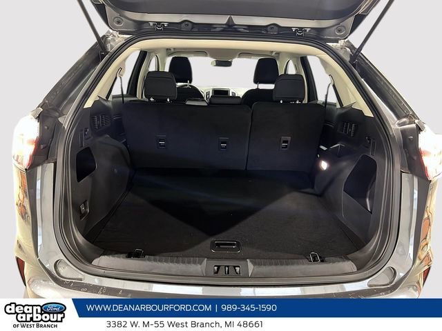 Used 2024 Ford Edge SE image 6