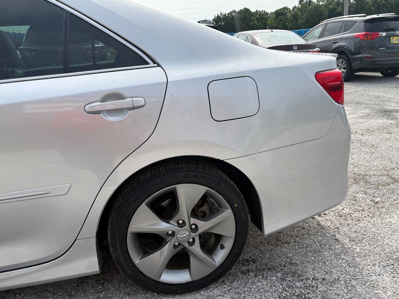 Used 2013 Toyota Camry SE w/ Convenience Pkg FWD image 20