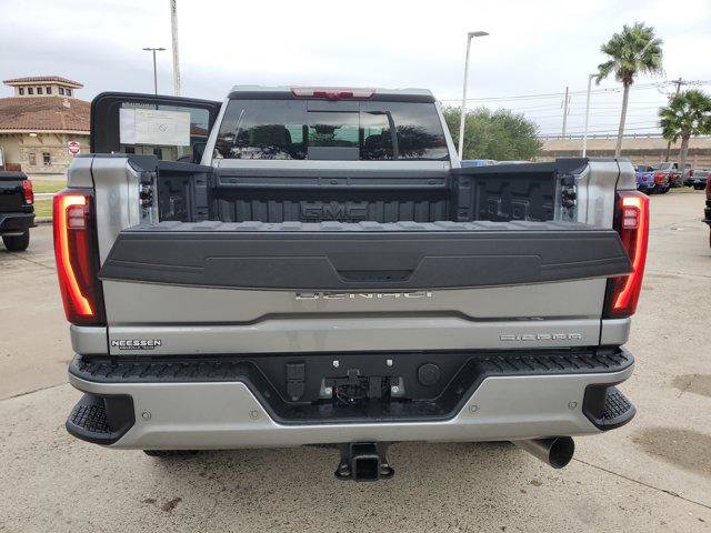 New 2026 GMC Sierra 2500 Denali Ultimate image 13
