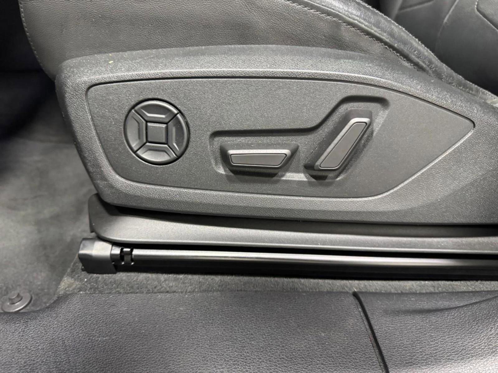 Used 2021 Audi Q3 2.0T Premium Plus w/ Premium Plus Package image 29