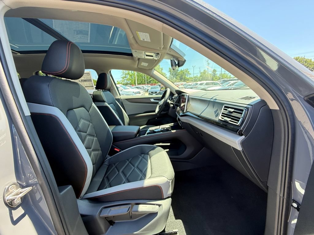 New 2026 Volkswagen Atlas Peak Edition AWD/4WD image 29