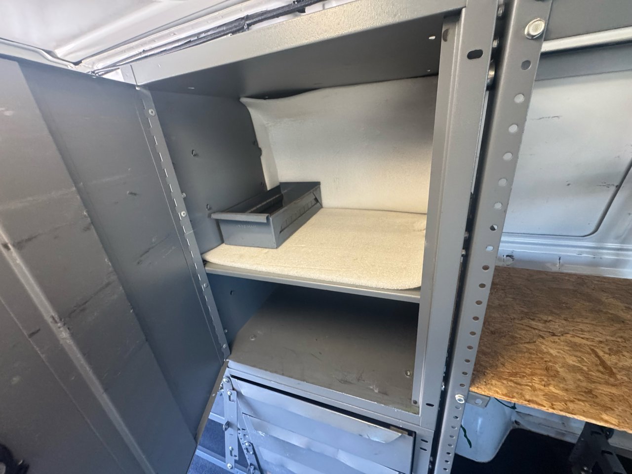 Used 2013 Ford E-250 and Econoline 250 w/ PWR Group image 48