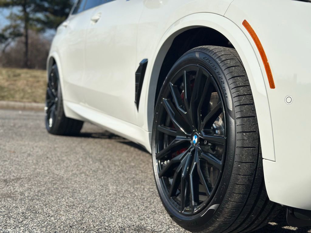 New 2026 BMW X5 M60i w/ Executive Package image 9