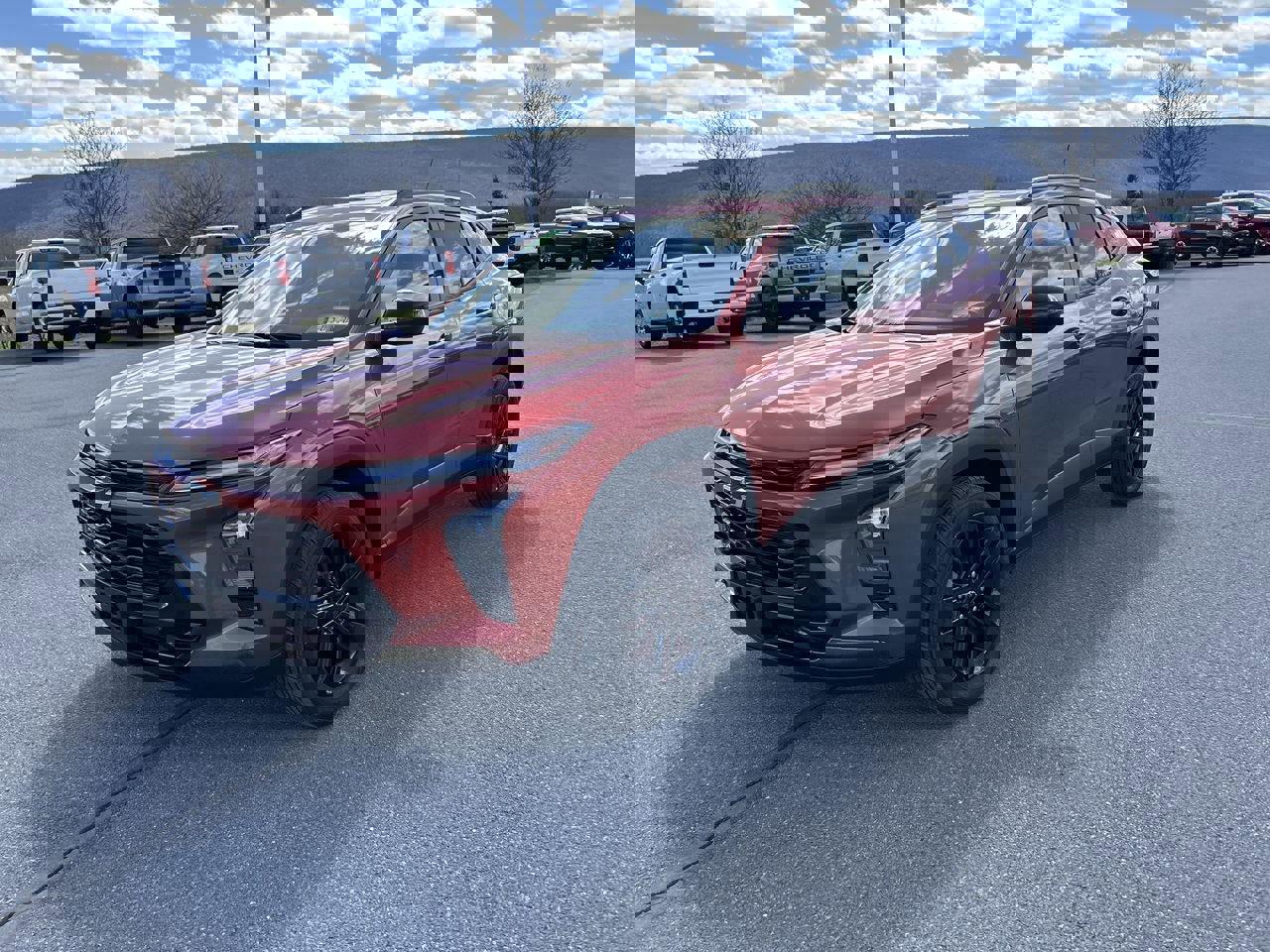 Used 2024 Chevrolet Trax ACTIV w/ Sunroof Package image 3