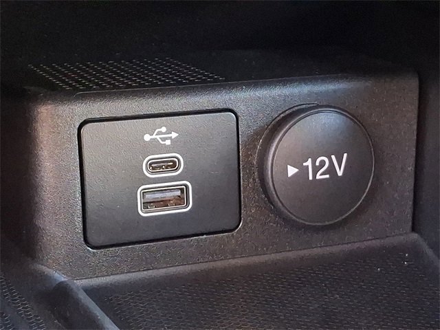 Used 2024 Ford Escape Platinum image 26